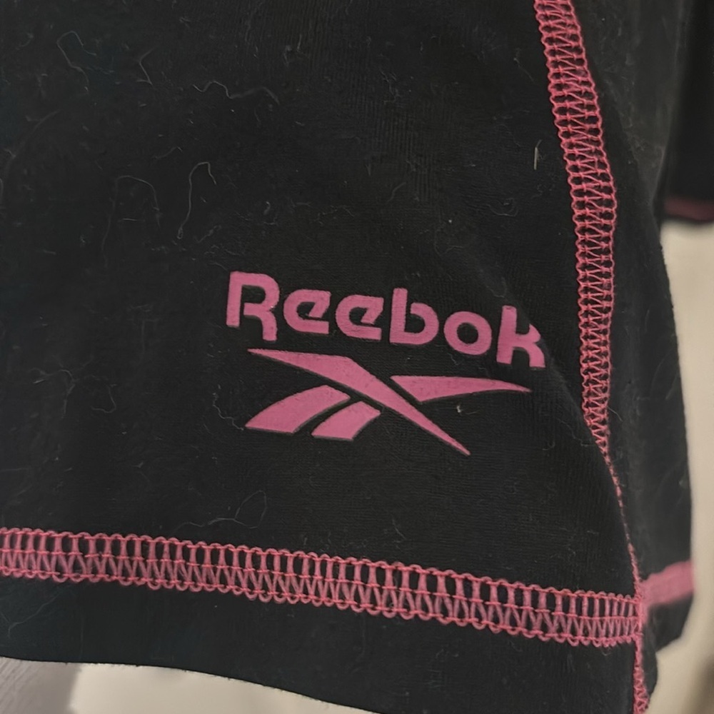 women’s rebook top - Picture 2 of 2